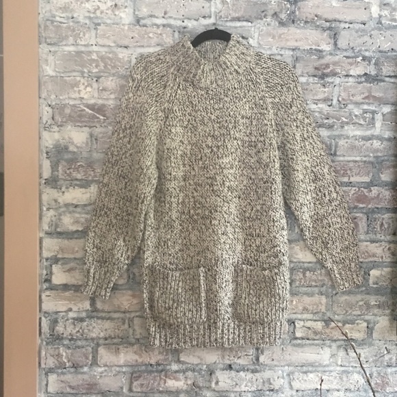 Sweaters - Beautiful high quality Donagain oversized sweater